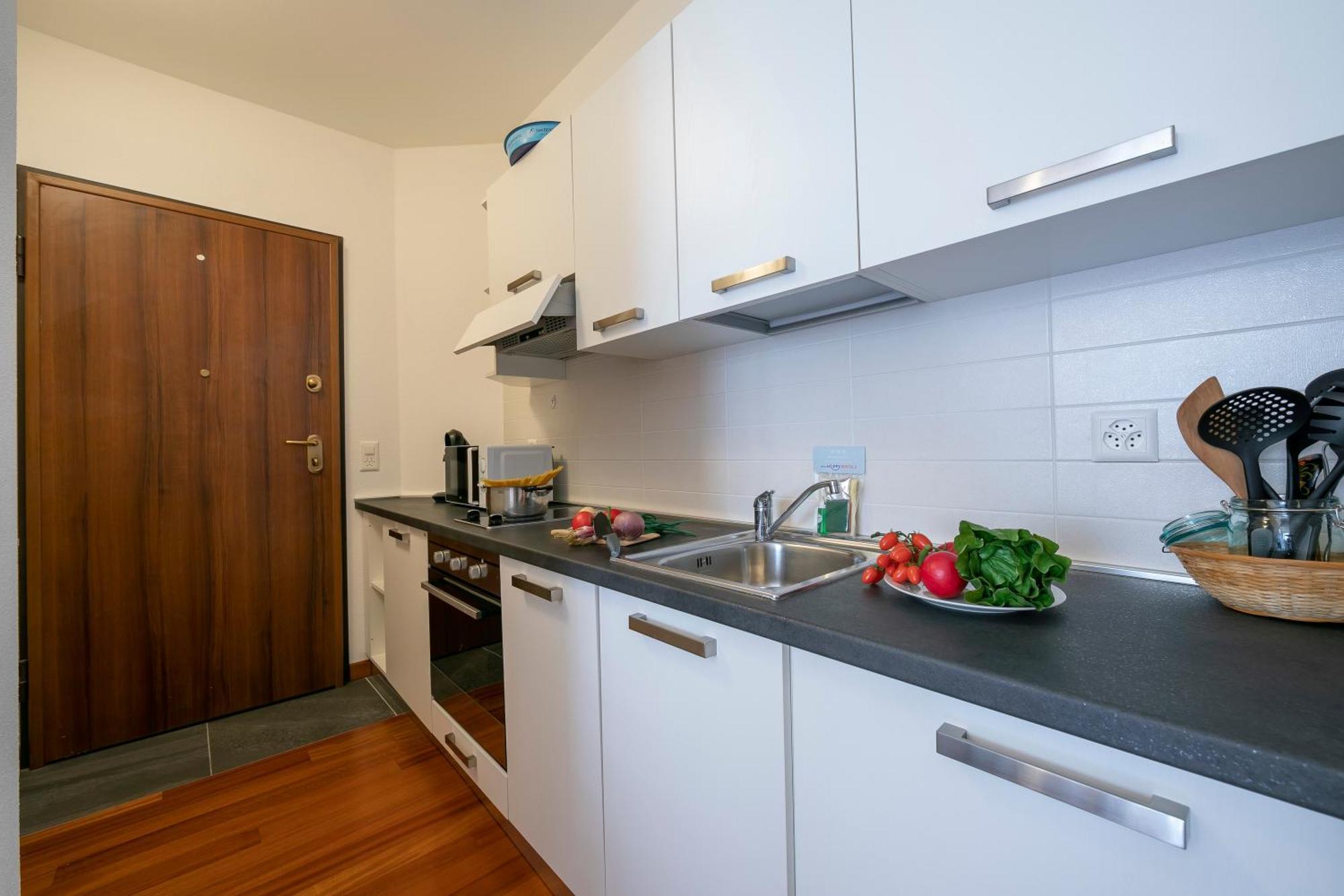 Moonlight - 150M From The Lake - Happy Rentals Lugano Exterior foto